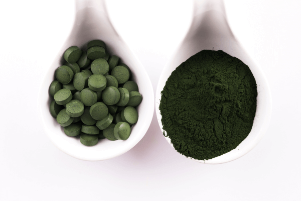 2 versions of chlorella supplement